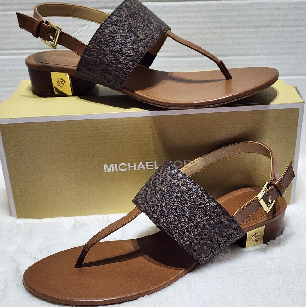 ✨️Michael Kors Women Thong Slide Sandals Signature Brown